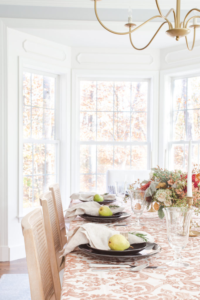 5 Tips for Styling Your Thanksgiving Table